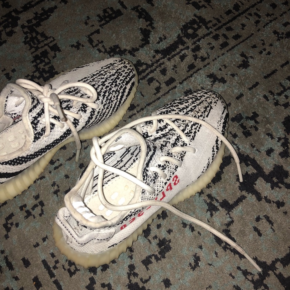 Yeezy Boost 350 V2 Zebra